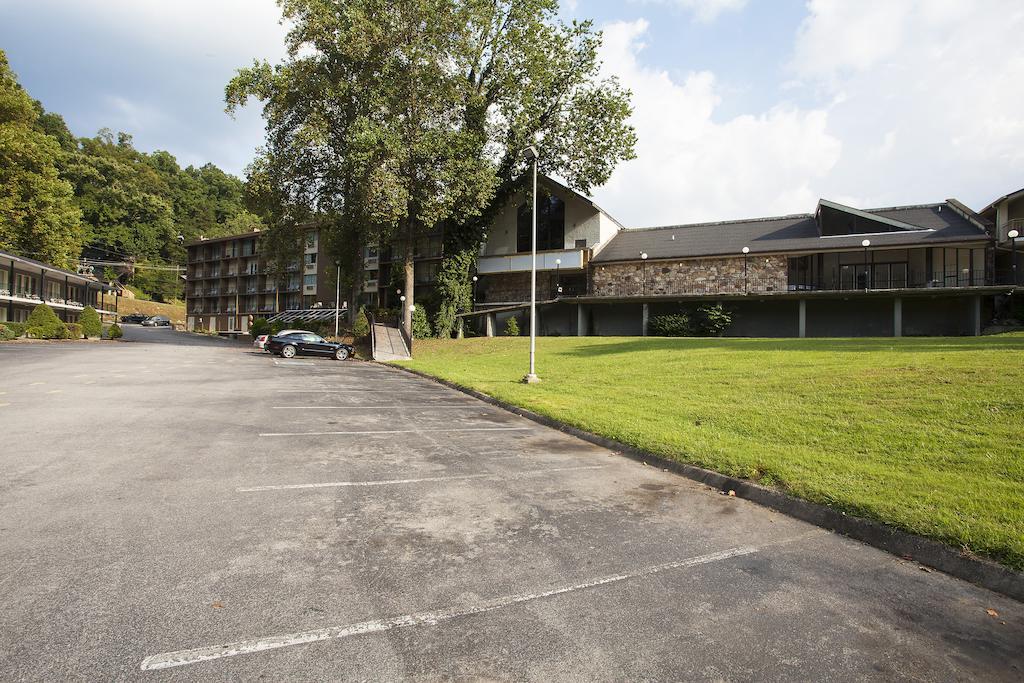 Four Seasons Motor Lodge Gatlinburg Εξωτερικό φωτογραφία