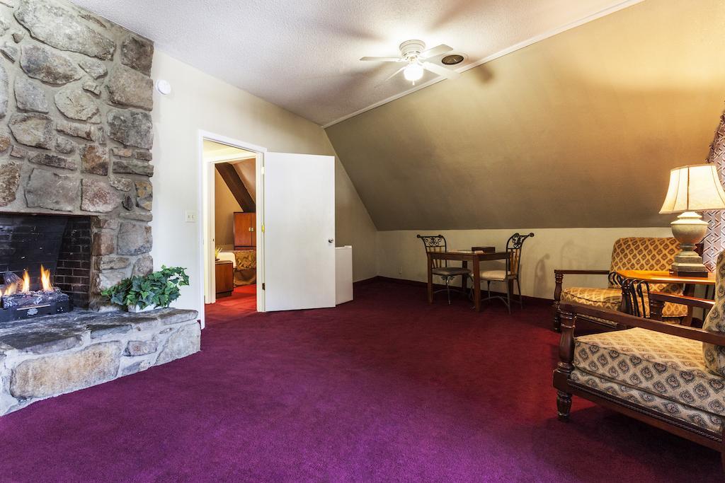 Four Seasons Motor Lodge Gatlinburg Δωμάτιο φωτογραφία