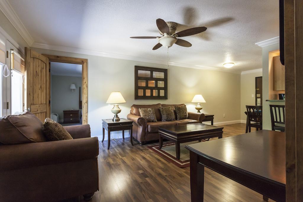 Four Seasons Motor Lodge Gatlinburg Δωμάτιο φωτογραφία