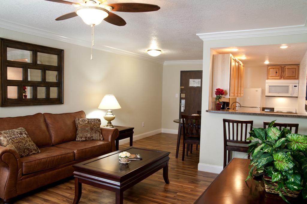 Four Seasons Motor Lodge Gatlinburg Δωμάτιο φωτογραφία