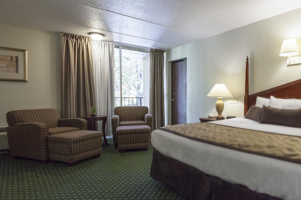 Four Seasons Motor Lodge Gatlinburg Εξωτερικό φωτογραφία
